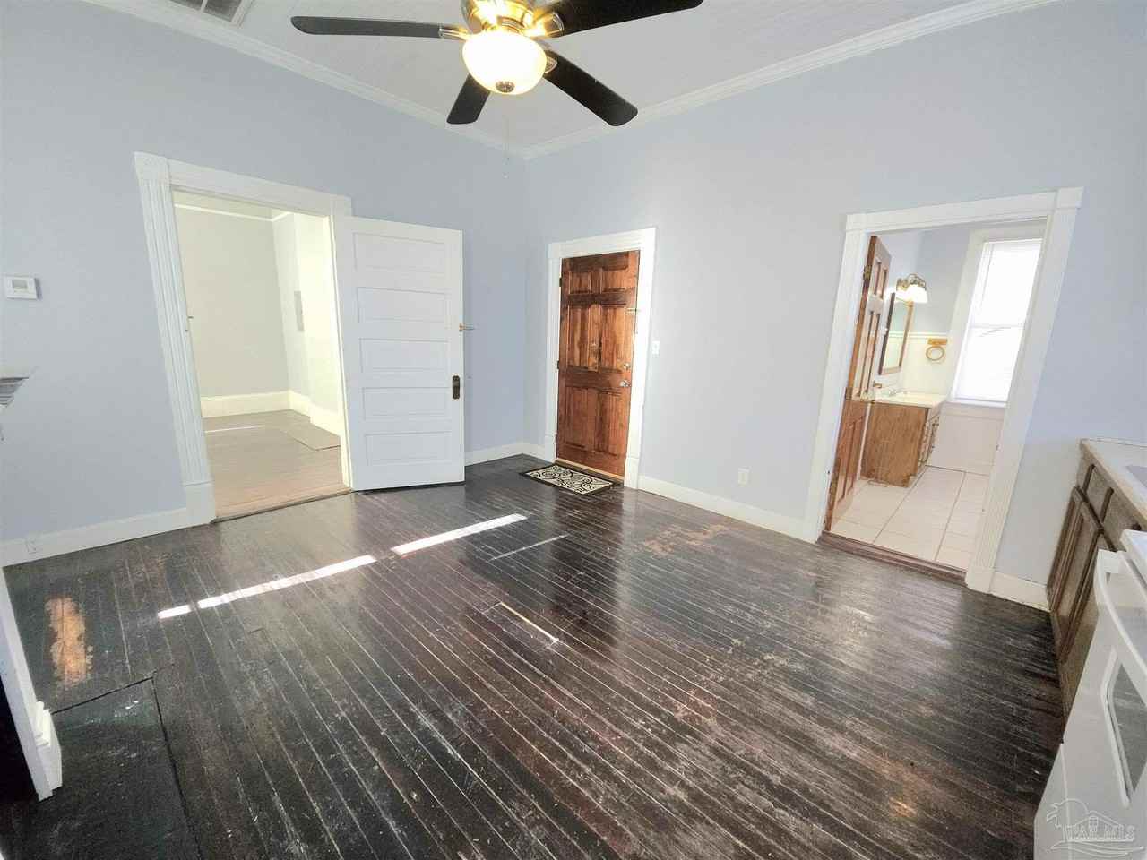 911 N Spring St #3 - Photo 7 of 13