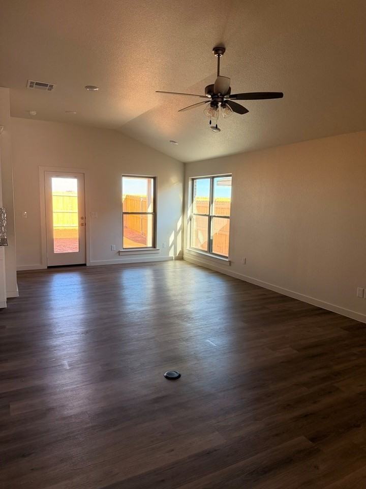 7107 E CR 99 - Photo 4 of 11