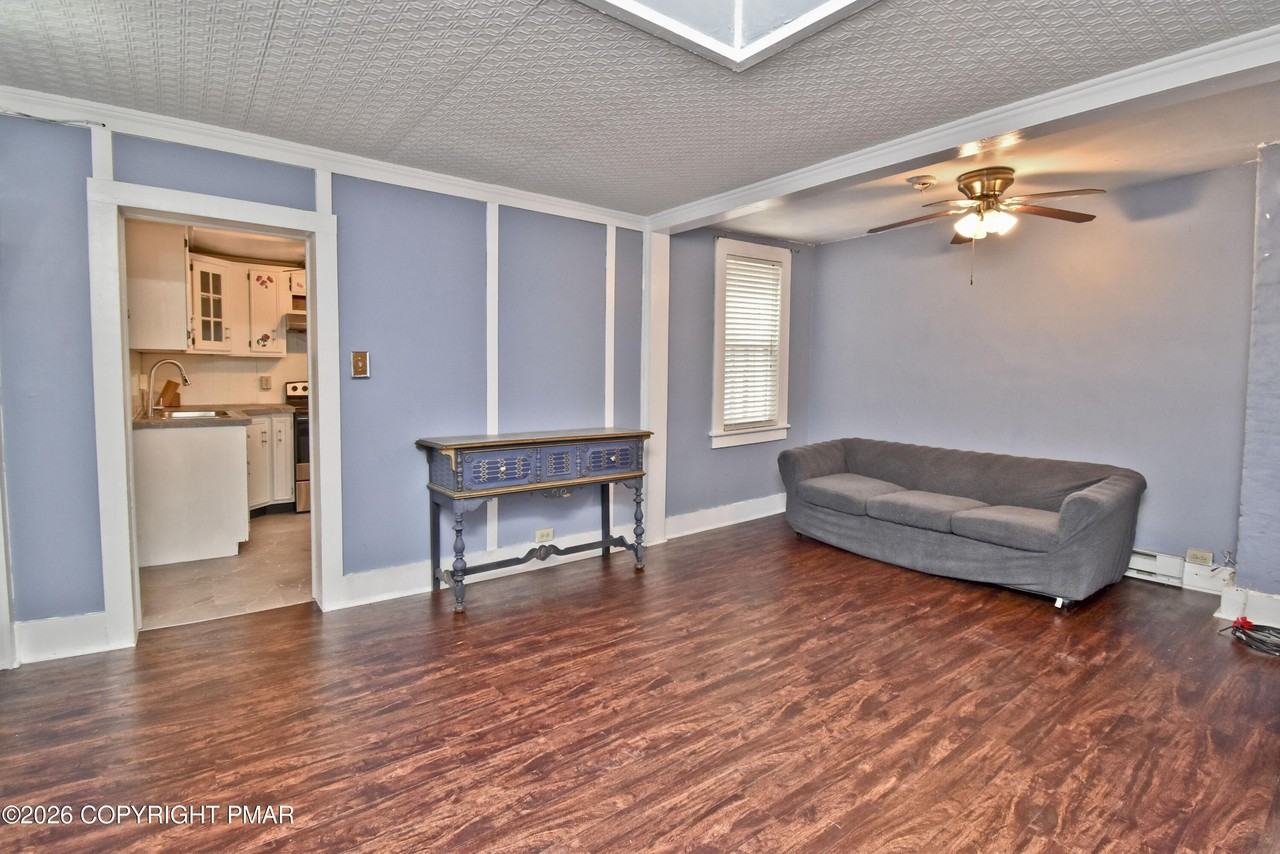 768 Main St - Photo 3 of 22