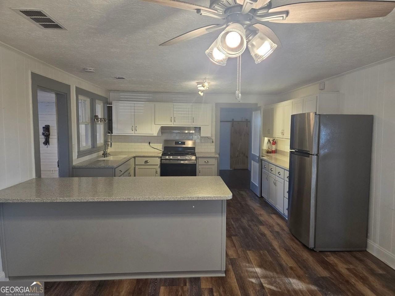 5465 Jot Em Down Rd - Photo 3 of 11