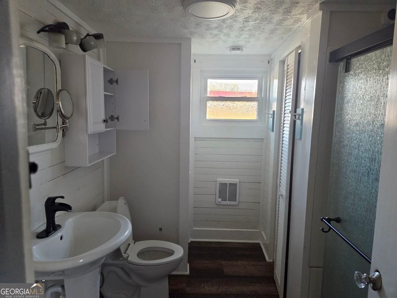 5465 Jot Em Down Rd - Photo 7 of 11