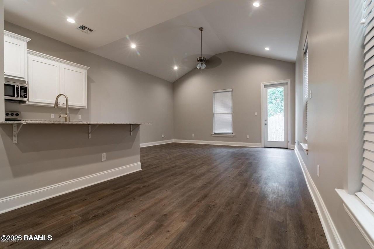 108 Millie Park Drive - Photo 6 of 26