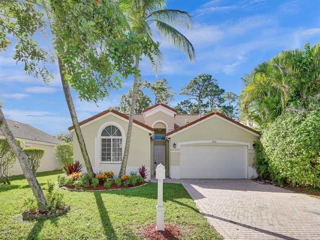 8452 Nw 47th St - Photo 2 of 18