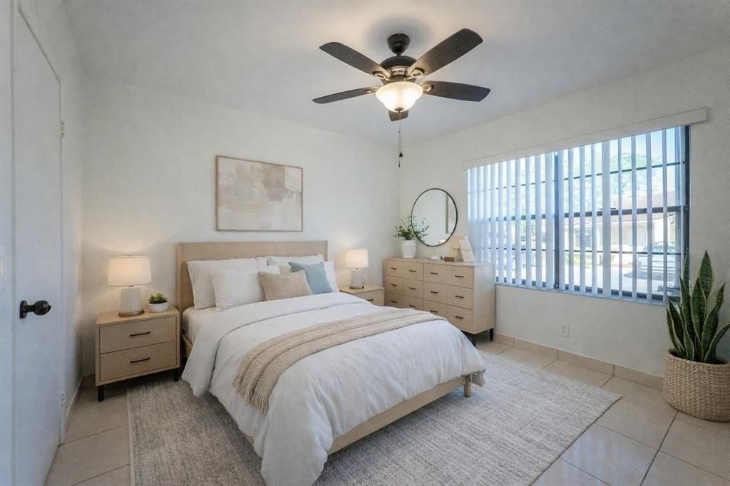 6016 Nw 172nd Terrace Cir - Photo 4 of 33