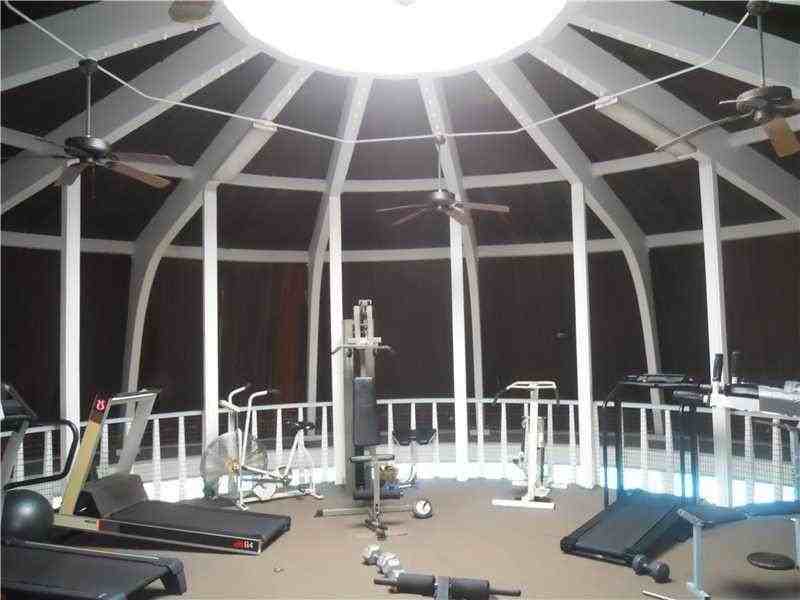 5321 Ne 24th Ter #512 - Photo 3 of 18