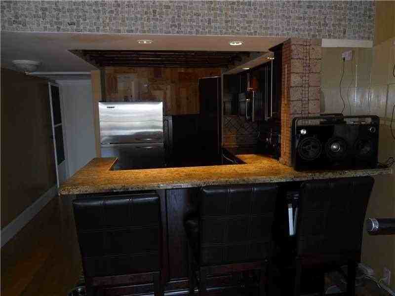 5321 Ne 24th Ter #512 - Photo 6 of 18