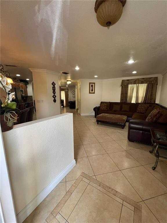 2808 Nw 99th Ter - Photo 6 of 26