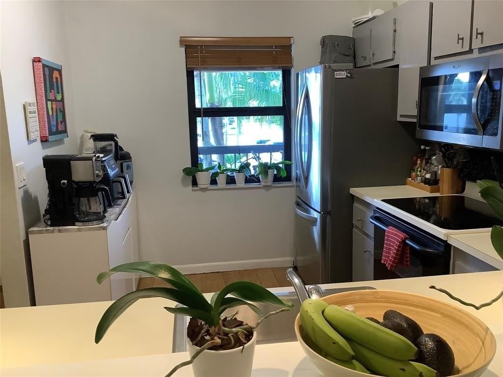 22040 Palms Way #204 - Photo 6 of 32