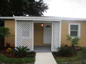 800 Nw 15th Ter - Photo 1 of 1