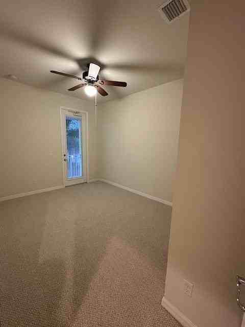 1143 N Community Dr - Photo 6 of 15
