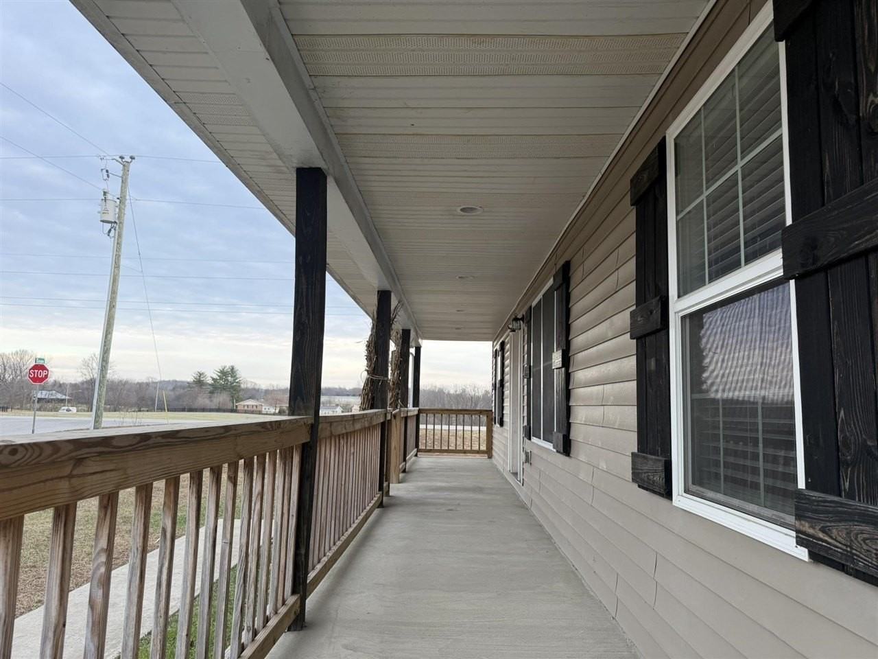 17 Christopher Ave - Photo 4 of 22