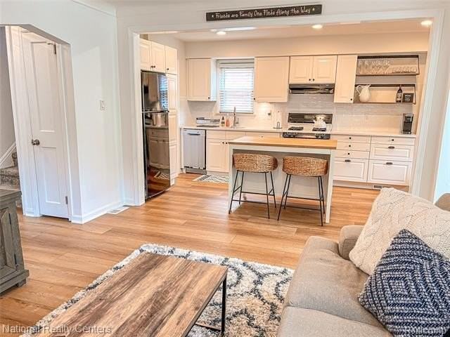 2108 N Wilson Ave - Photo 5 of 20