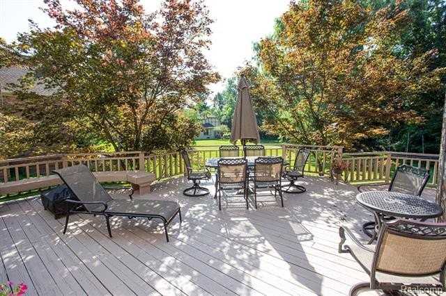 3349 Rocky Crest Dr - Photo 4 of 36