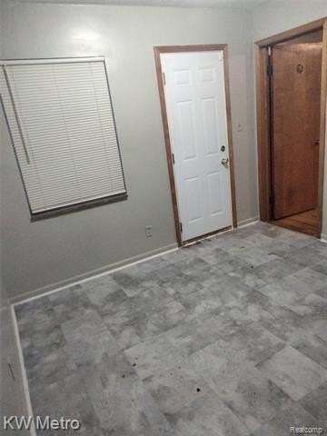 6154 Woodhall St - Photo 2 of 8