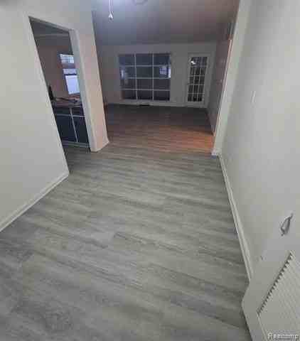 12851 Saratoga St - Photo 6 of 17