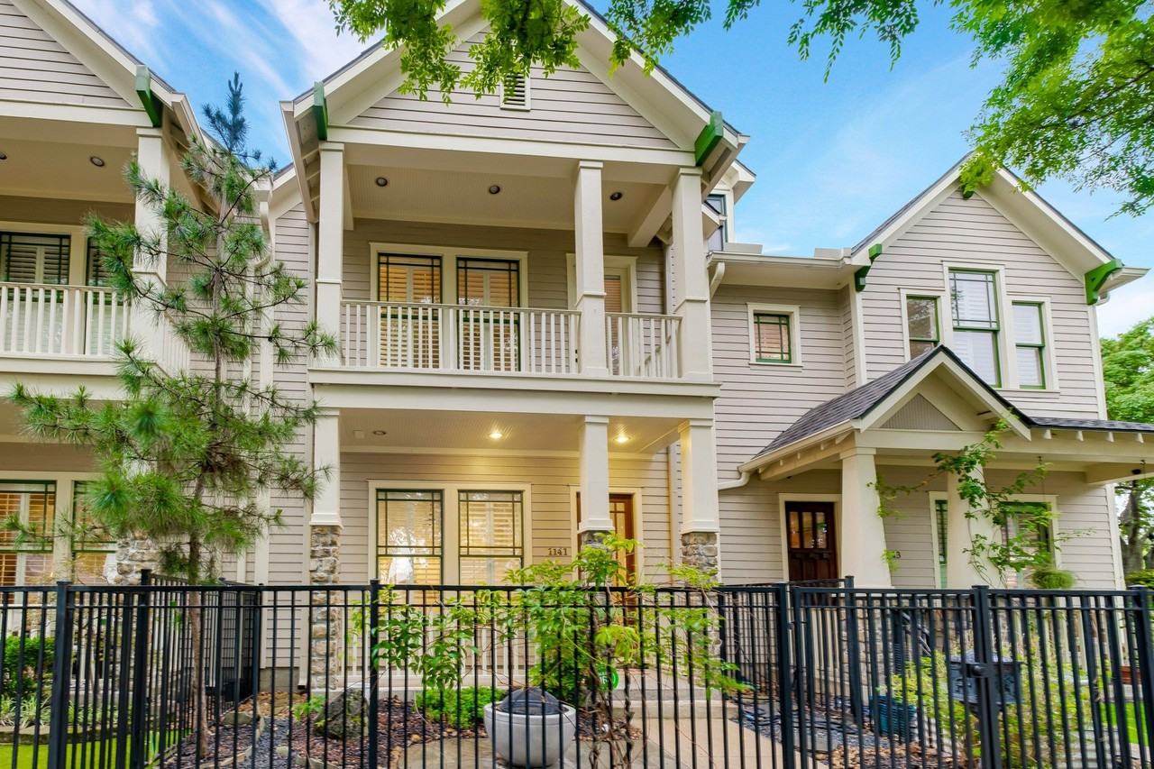 1141 Louise St - Photo 2 of 34