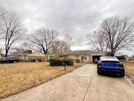 featured image of 209 Green Springs Ct