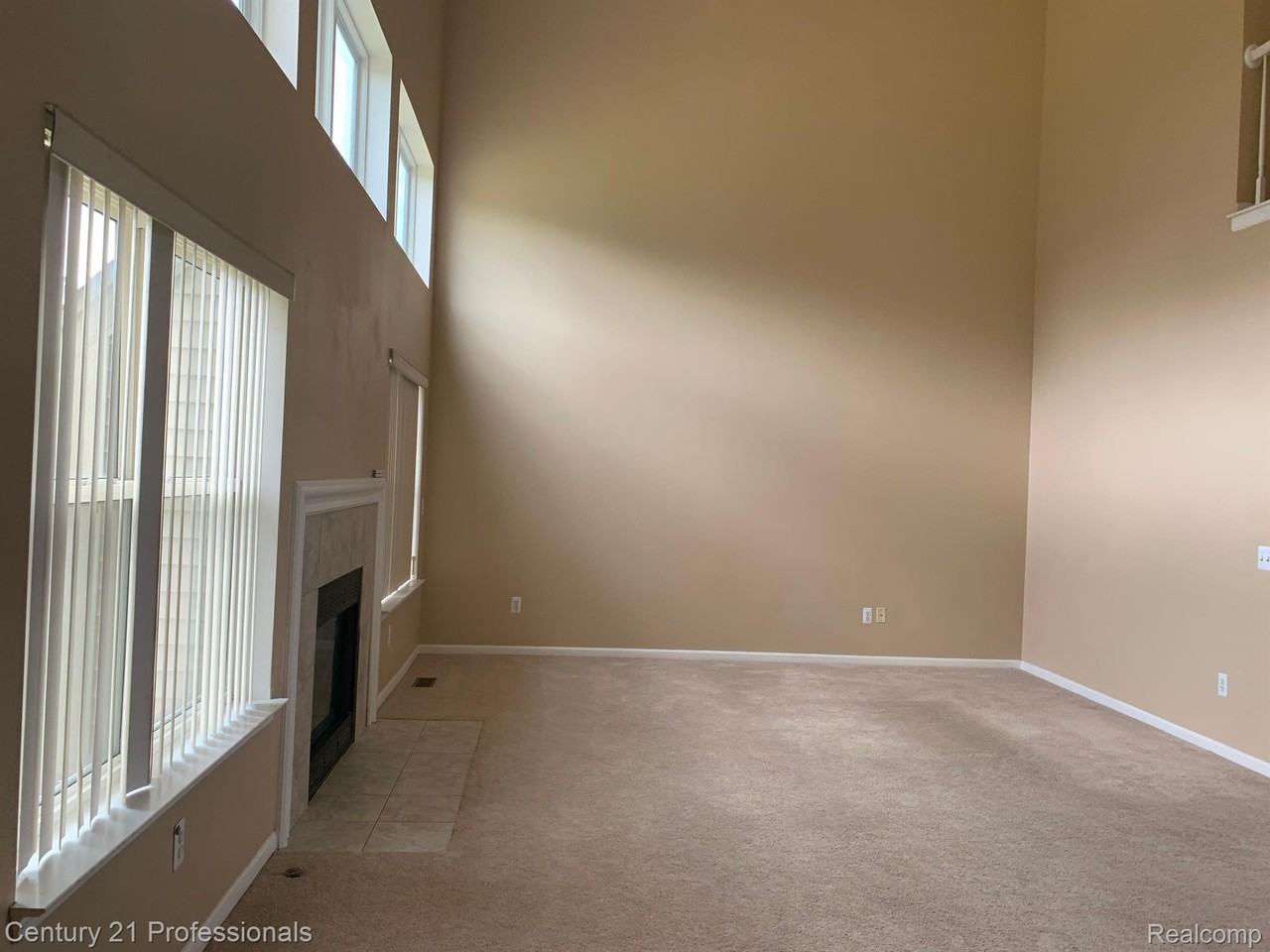 15140 Rivercrest Dr - Photo 7 of 18