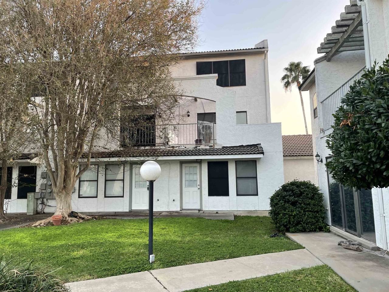 100 100 E Village Blvd 1-A - Photo 5 of 15