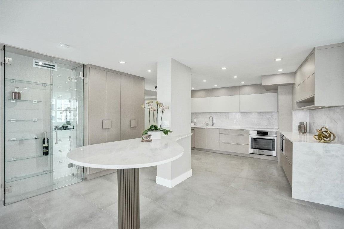 209 N Fort Lauderdale Beach Blvd - Photo 6 of 50