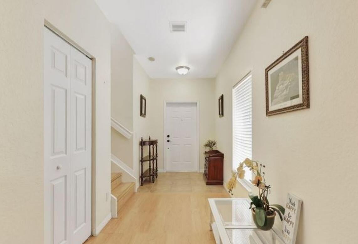 9322 Treasure Coast St - Photo 2 of 10