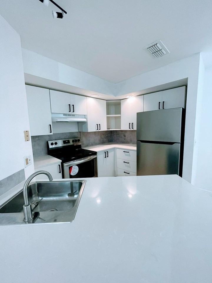 3460 Pinewalk Dr N #326 - Photo 3 of 10