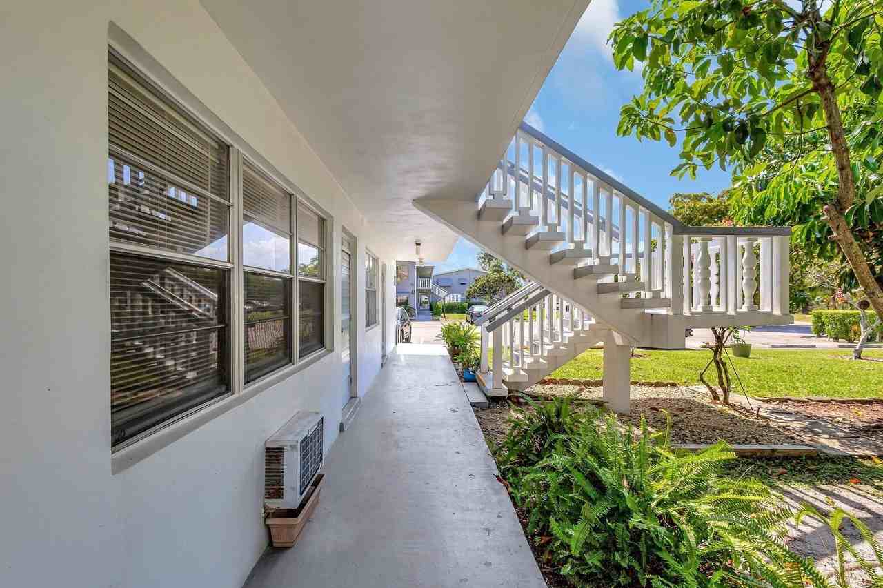 398 Sheffield Q - Photo 7 of 47