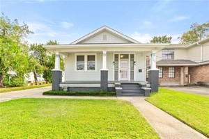 featured image of 3700 Johnson St