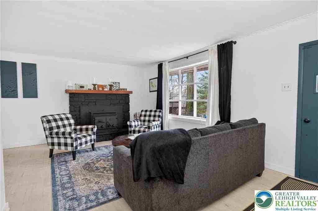 104 Iowa Trl - Photo 6 of 28