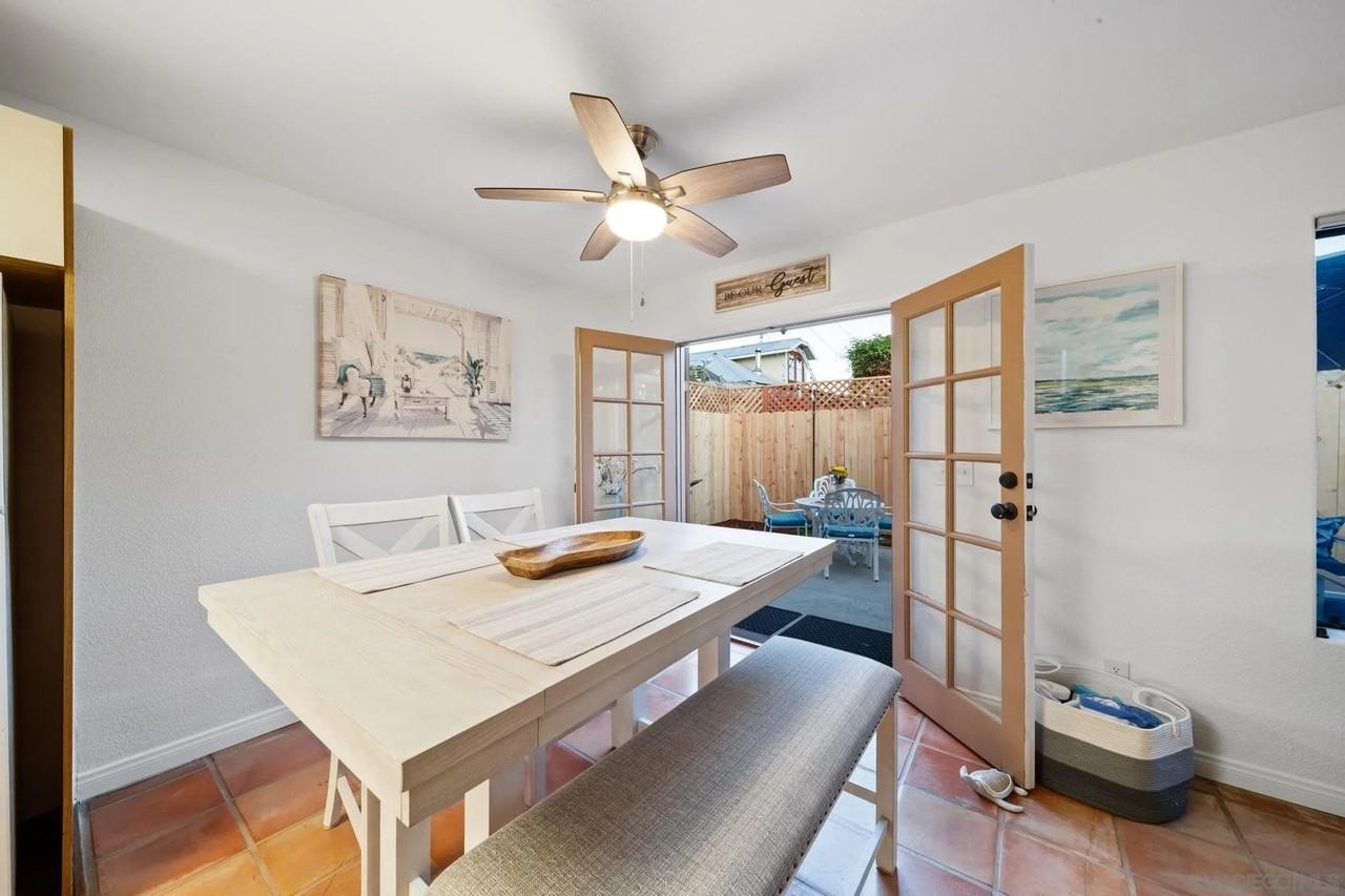 721 Glenview Ln - Photo 4 of 29