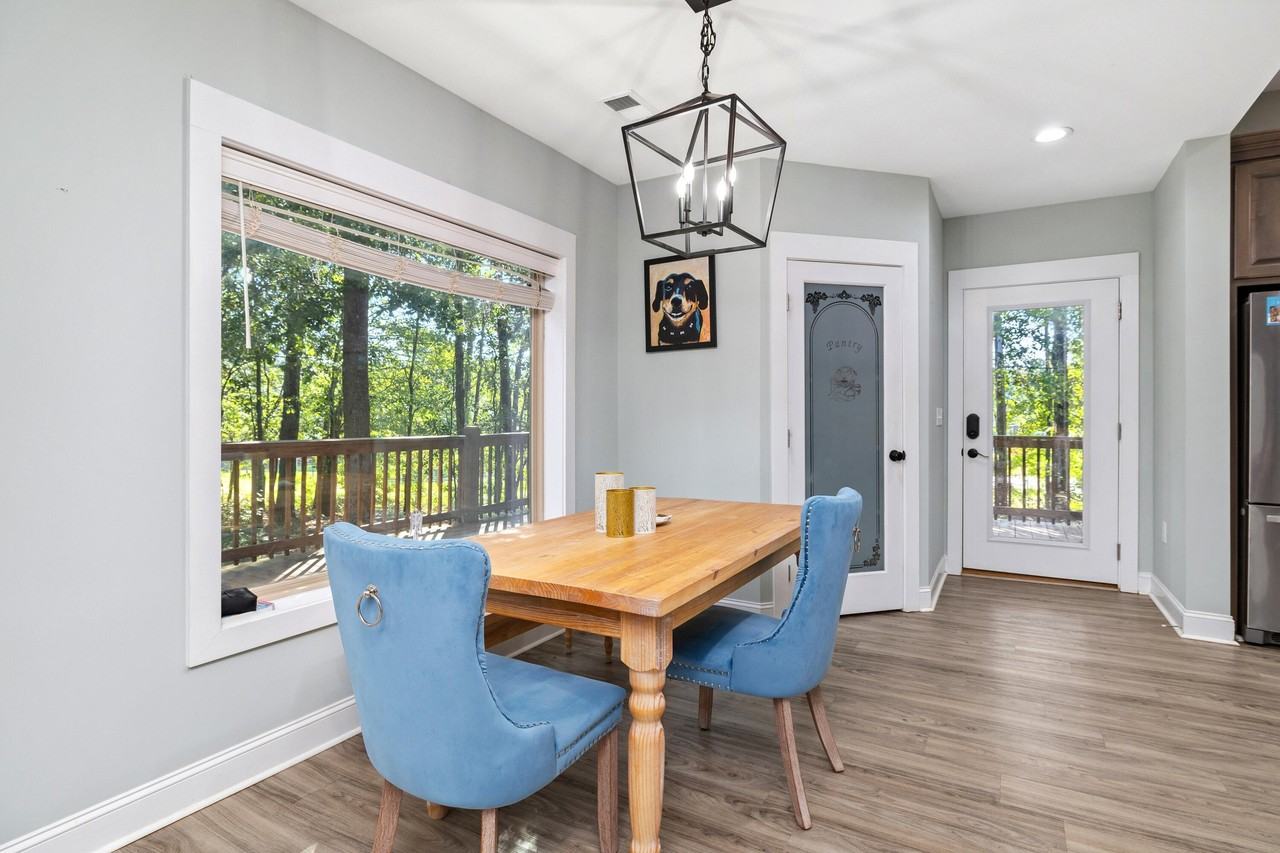 930 Loring Mill Rd - Photo 5 of 40