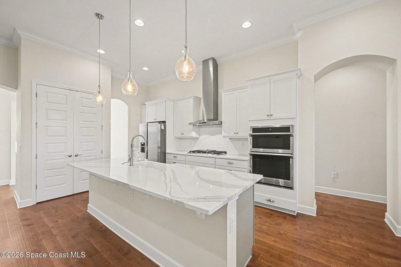 8321 Paragrass Ave - Photo 7 of 30