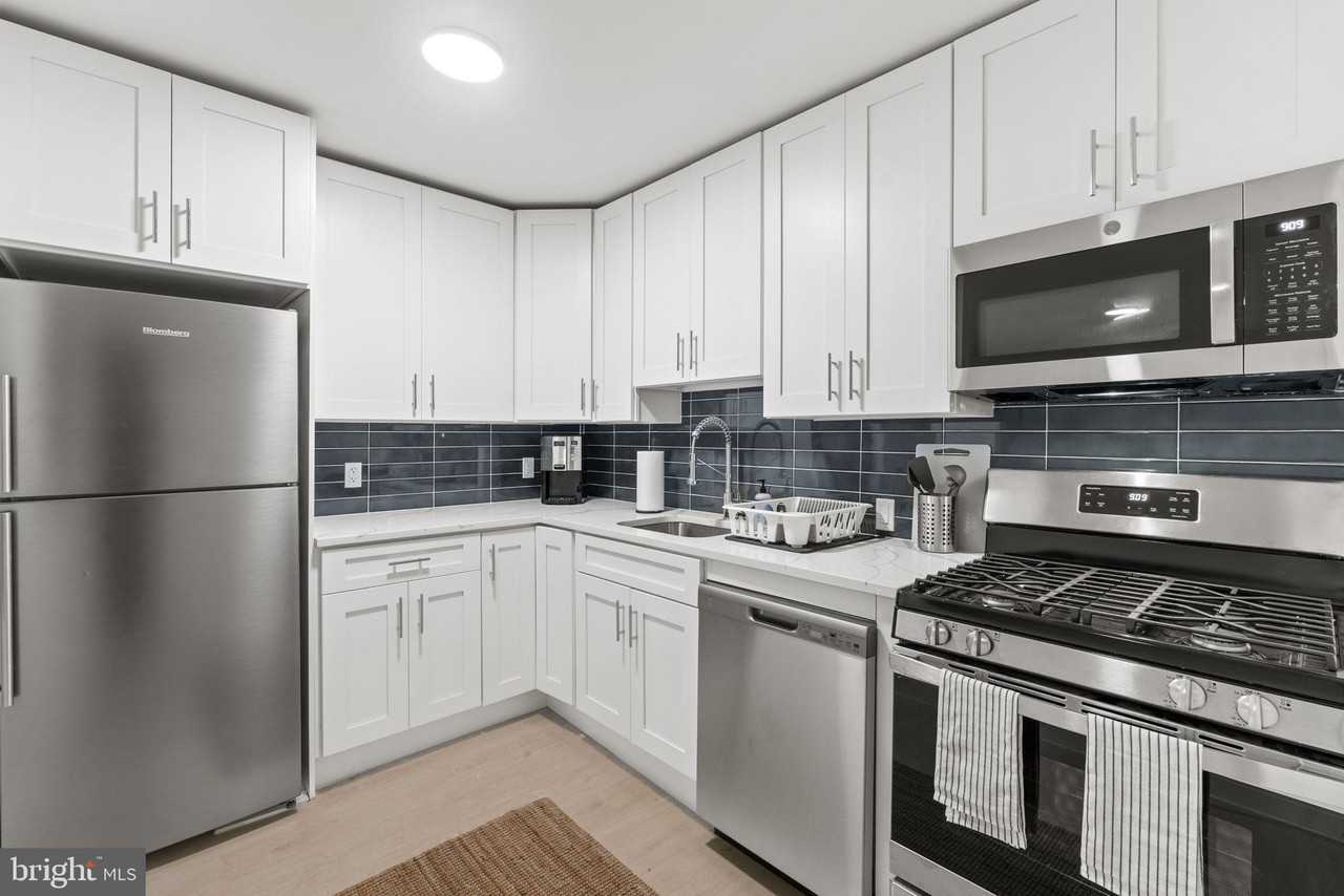 100 W Taylor Run Pkwy ##8 - Photo 2 of 19