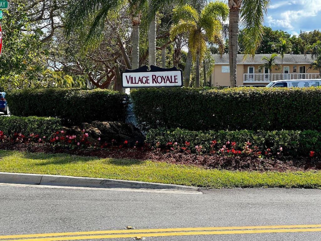 2222 Ne 1st Way - Photo 5 of 30