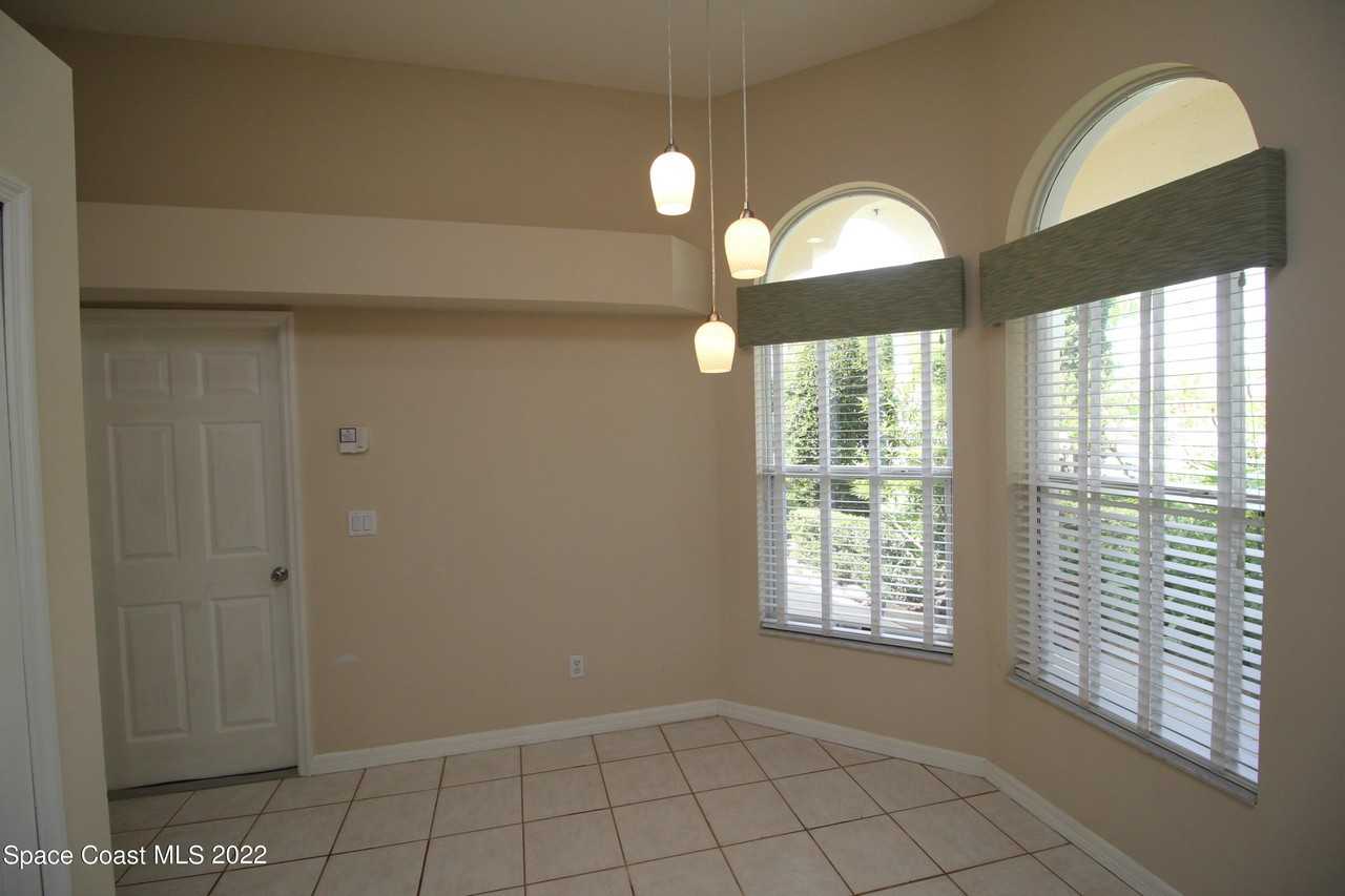 4411 Portage Trl - Photo 6 of 22