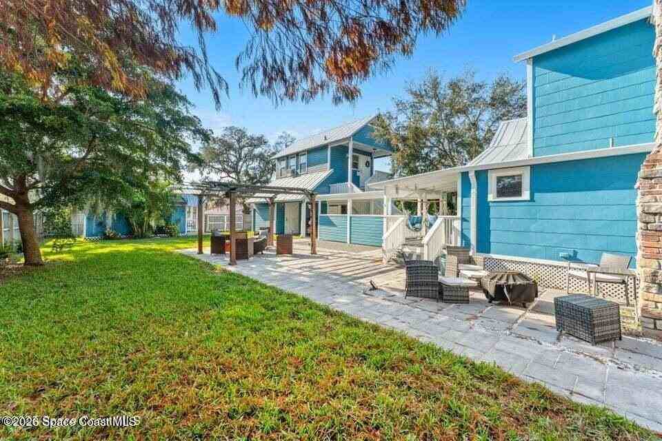 1654 Highland Ave - Photo 3 of 32