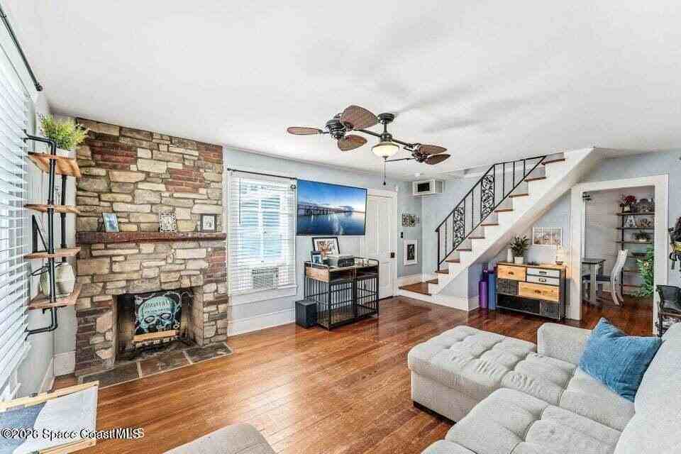 1654 Highland Ave - Photo 7 of 32