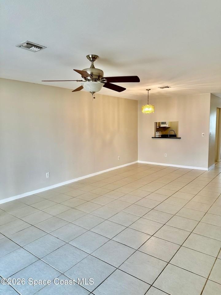 335 Paradise Blvd Apt 73 #73 - Photo 6 of 26