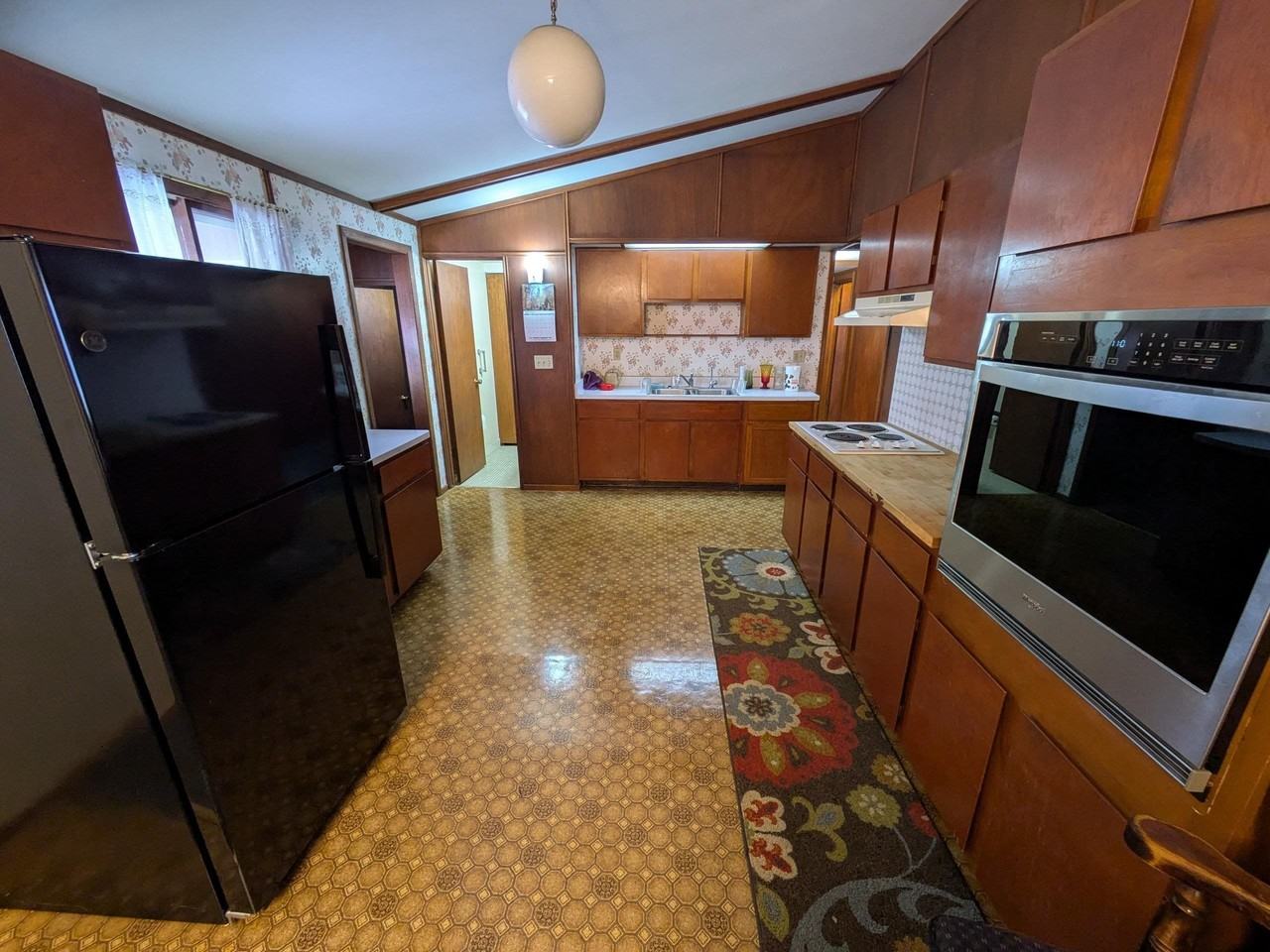 8733 Cemetery Ln - Photo 3 of 16