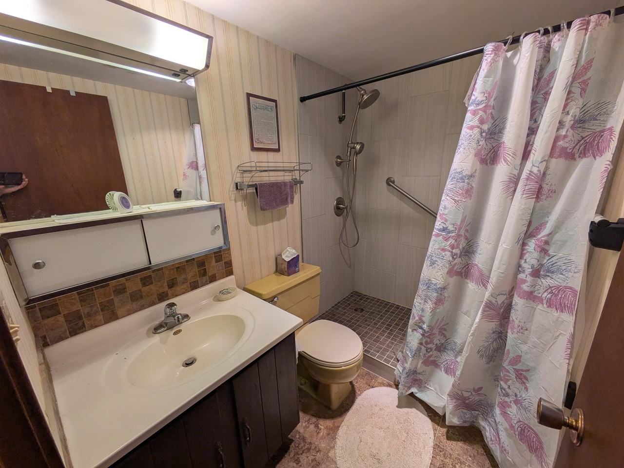 8733 Cemetery Ln - Photo 6 of 16