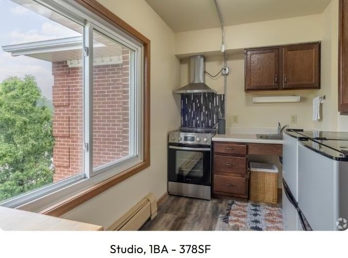 605 Chase Blvd - Photo 3 of 20