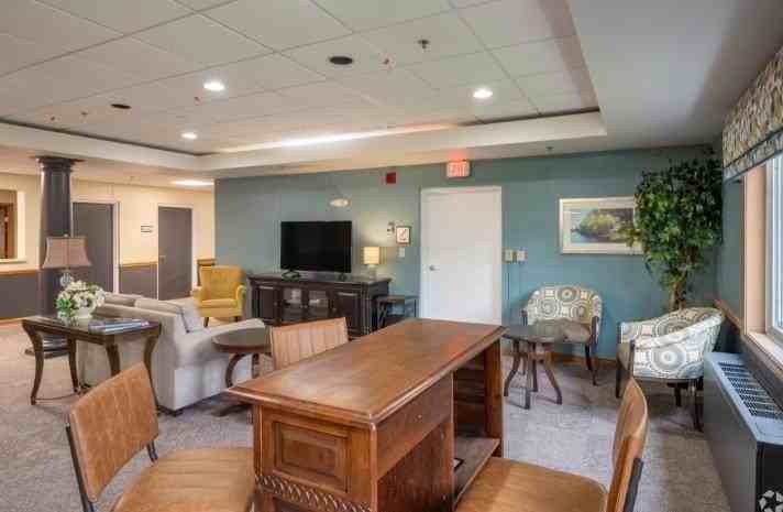 605 Chase Blvd - Photo 6 of 20