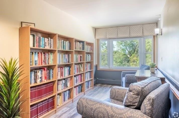 605 Chase Blvd - Photo 7 of 20