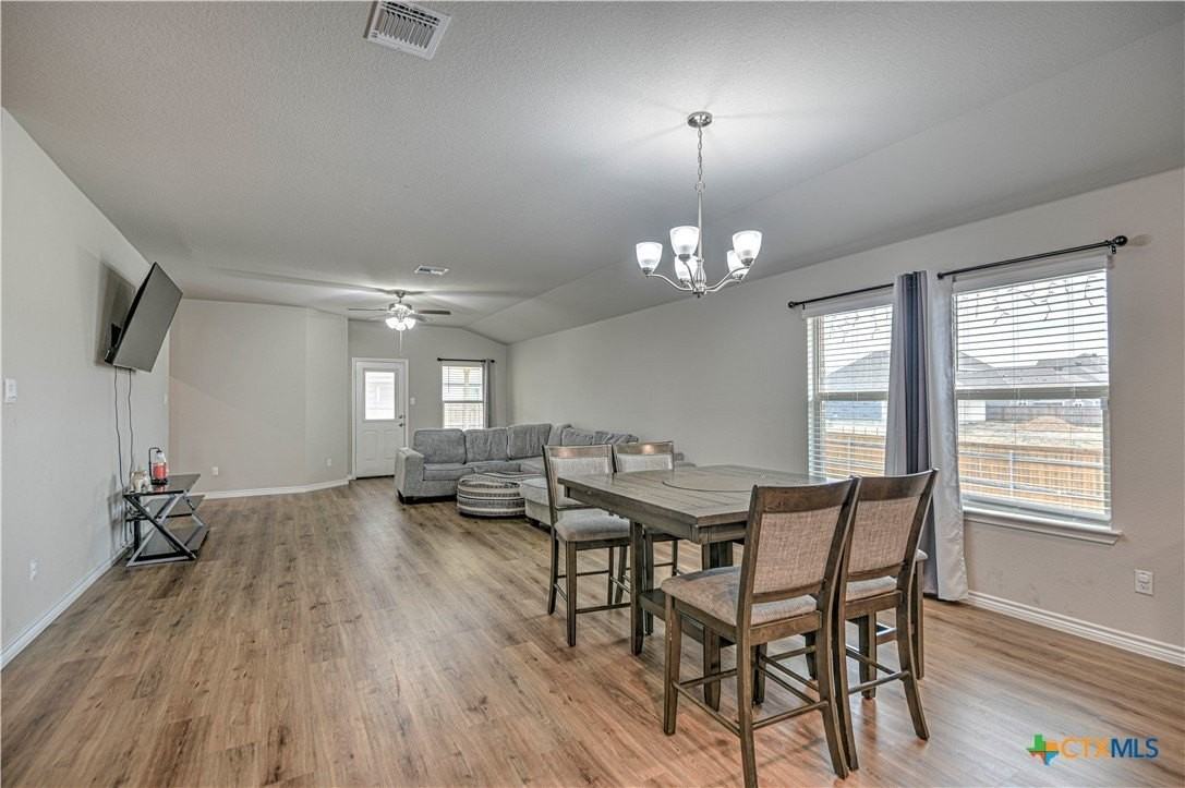 1957 Rosson St - Photo 7 of 34