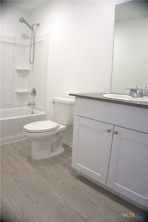 809 Riviera Ct - Photo 4 of 8