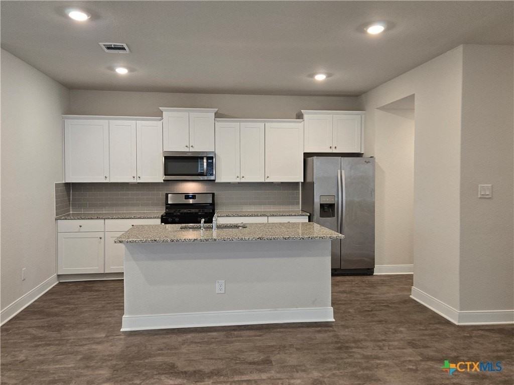 1420 Parkwood - Photo 2 of 15