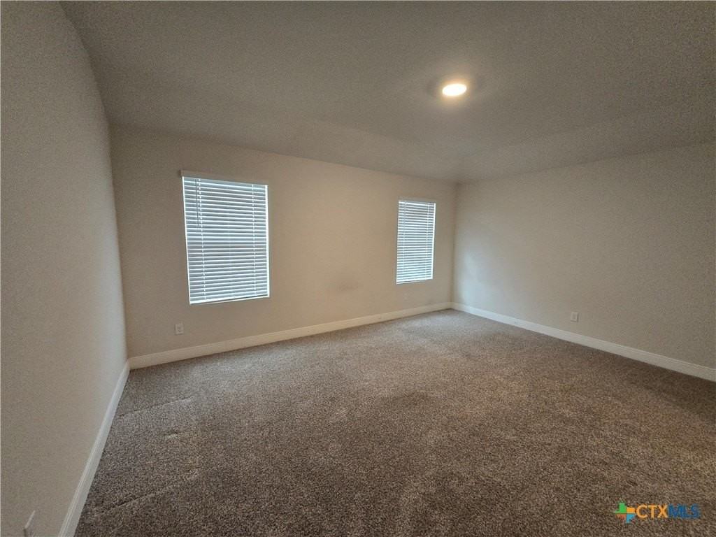 1420 Parkwood - Photo 7 of 15