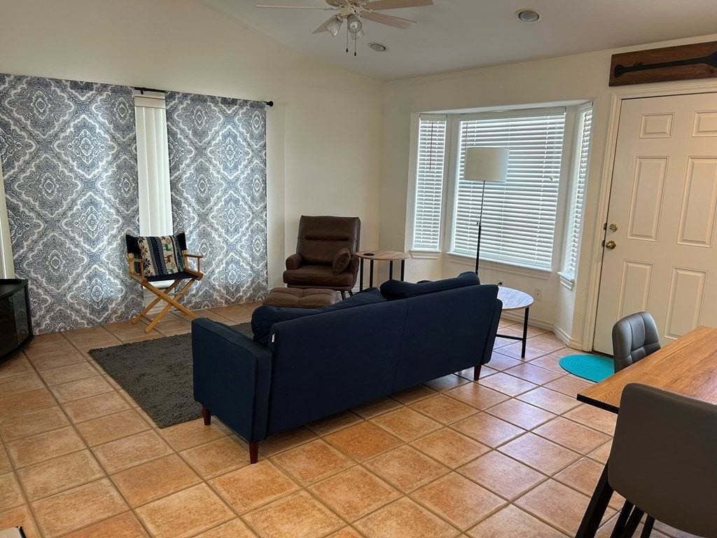 415 Sun Dial Cir - Photo 2 of 30