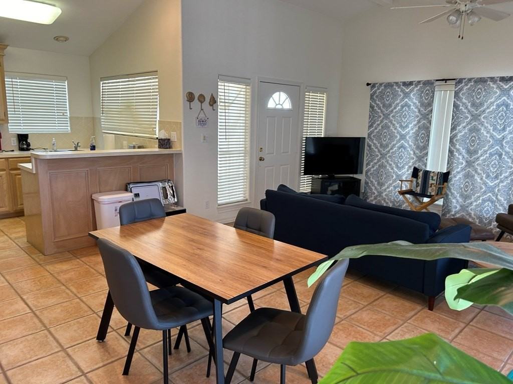 415 Sun Dial Cir - Photo 4 of 30