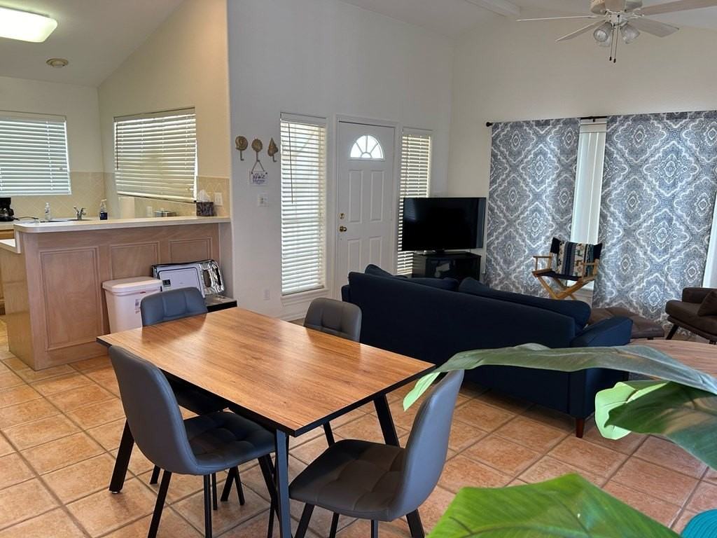 415 Sun Dial Cir - Photo 5 of 30